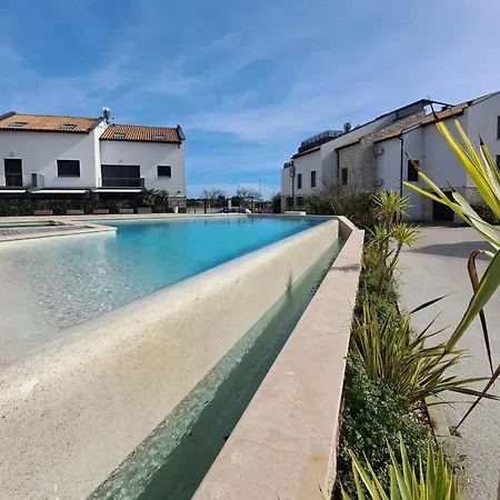 3 Bedroom Beautiful In Apartment *